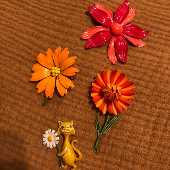 Vintage Jewelry - Orange Vintage Pin Bundle
